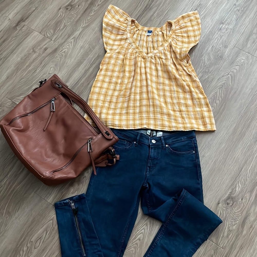 Plaid top